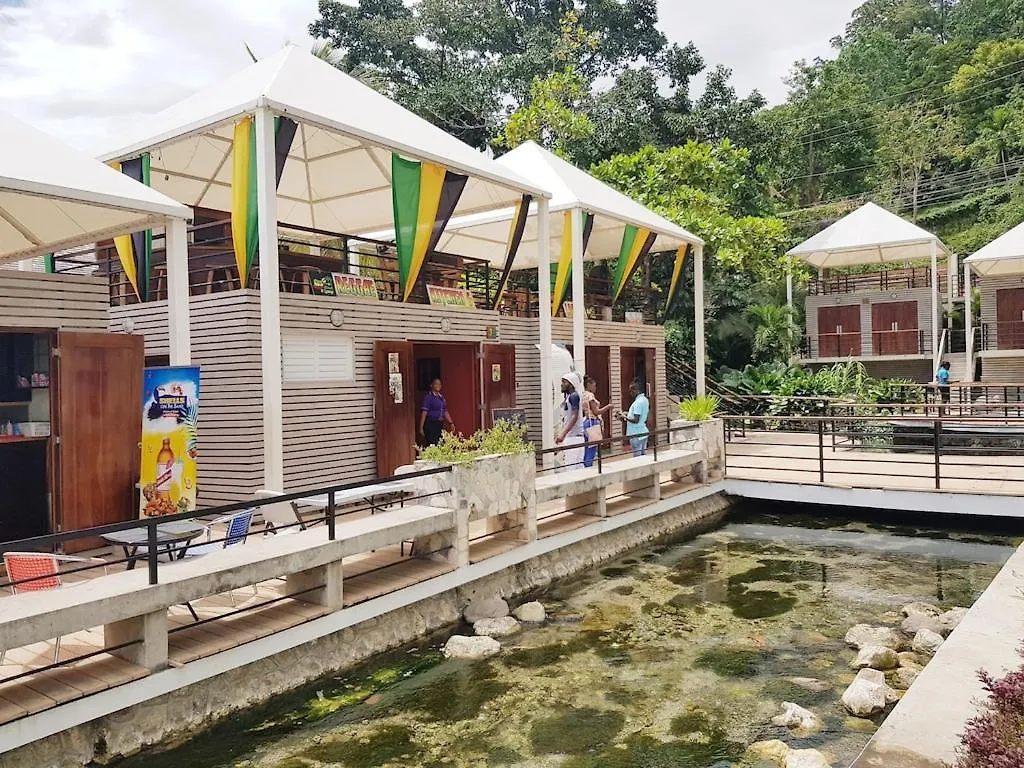 Amazing Location! Walk To Town, Beach & Dinner - Payment Required To Reserve Ocho Rios Jamaica
